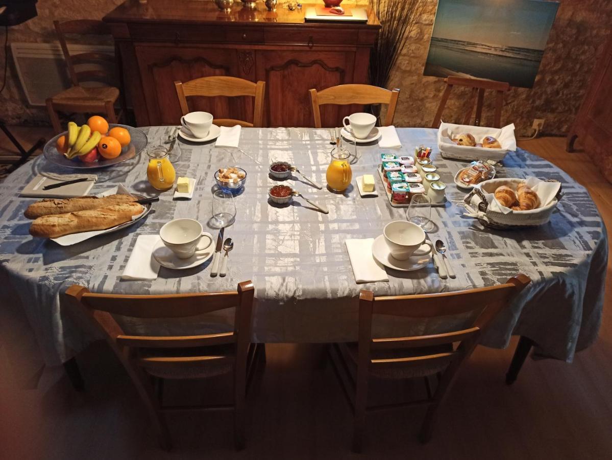 La Pastorale Bed & Breakfast Beurlay ภายนอก รูปภาพ